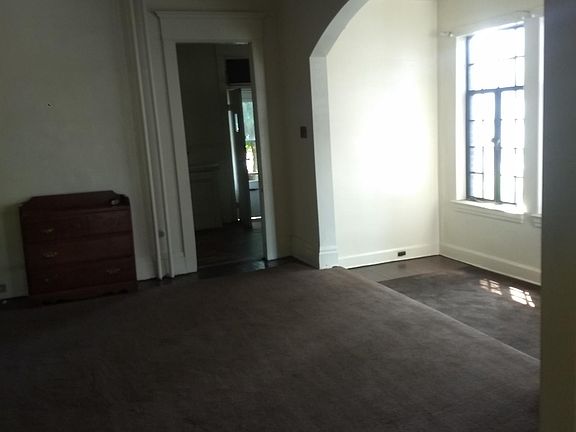 2nd image of 803 Franklin St #1