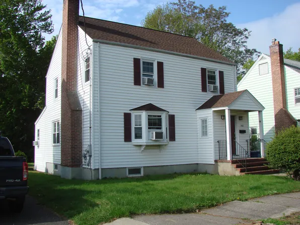 566 Savoy Street, Bridgeport, CT 06606