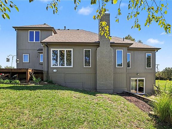 5th image of 14891 142nd St