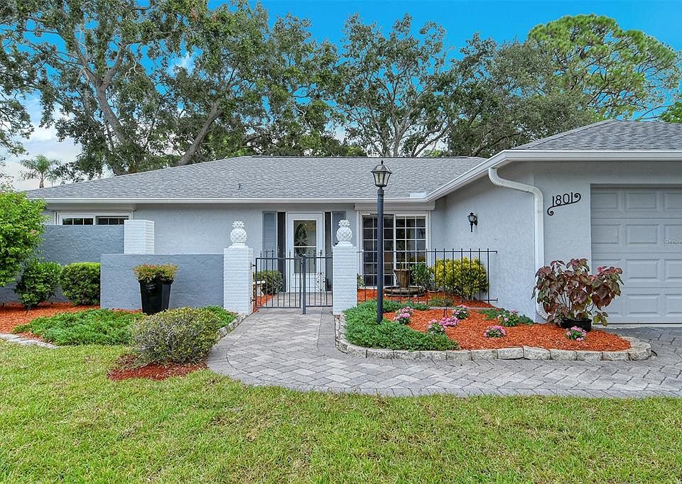 1st image of 1801 Springwood Dr