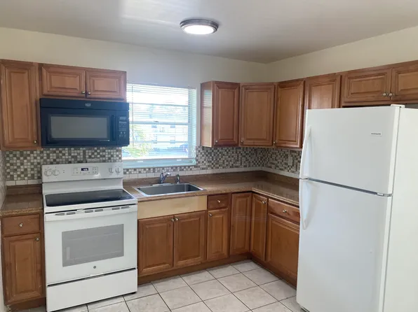 1506 N Federal Hwy, Lake Worth, FL