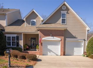 208 Misty Waters Ln, Jamestown, NC 27282