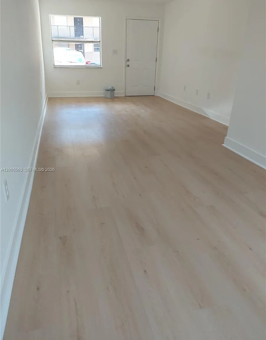 Las Villas Segovia Condo — Photo 3