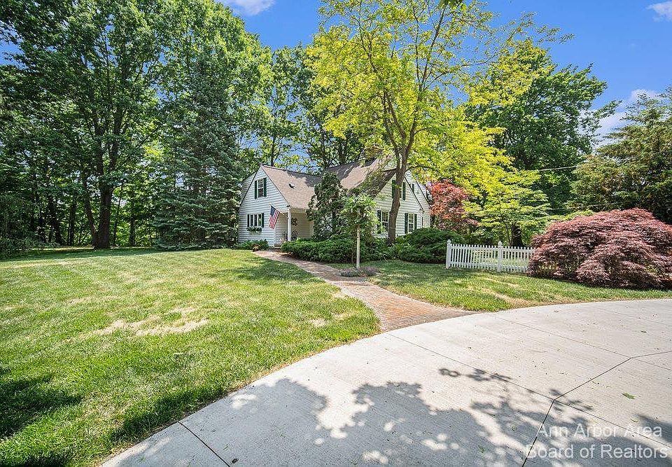 671 Mooreville Rd, Milan, MI 48160 Zillow