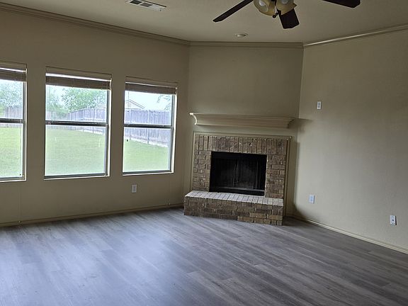 4th image of 2653 Gardendale Dr