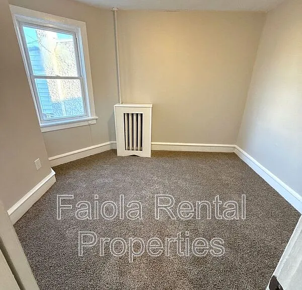 905 Keener Ave — Photo 10