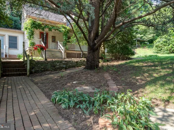 1592 White Oak Rd, Strasburg, PA 17579