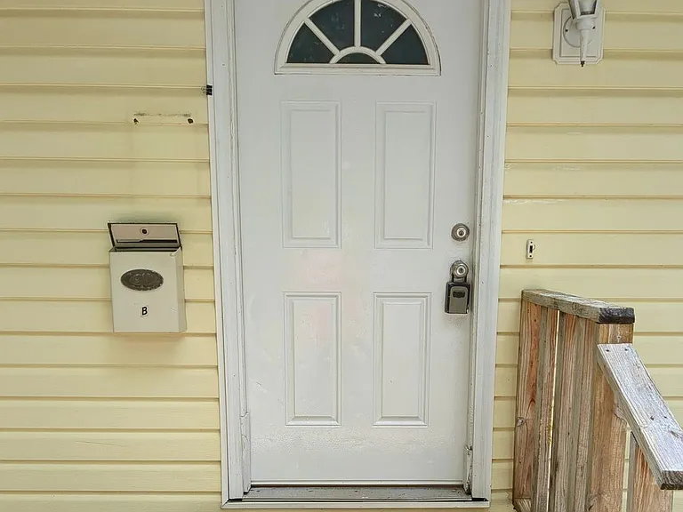 1406 W Calhoun St #B — Photo 2