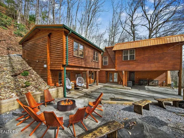 734 Heiden Dr, Gatlinburg, TN 37738
