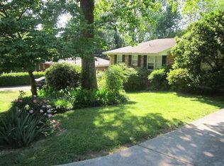 890 Gaylemont Cir, Decatur, GA 30033