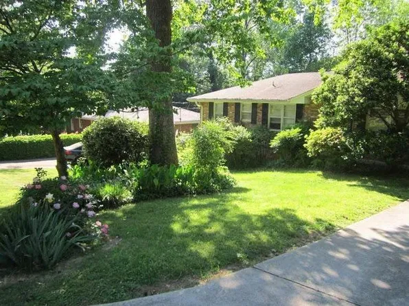 890 Gaylemont Cir, Decatur, GA 30033