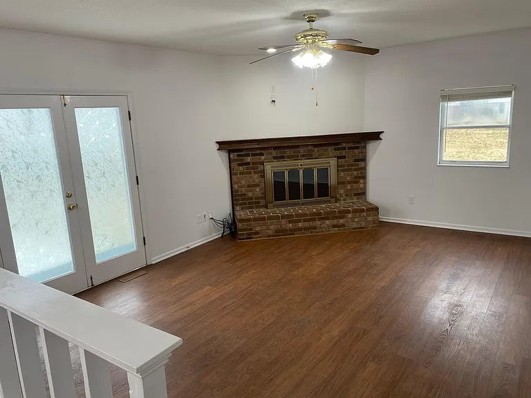 60 Dogwood Ln — Photo 9