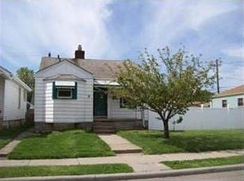 1st image of 1481 Garfield Ave