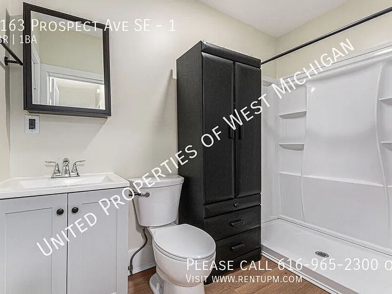 1163 Prospect Ave SE #1 — Photo 12