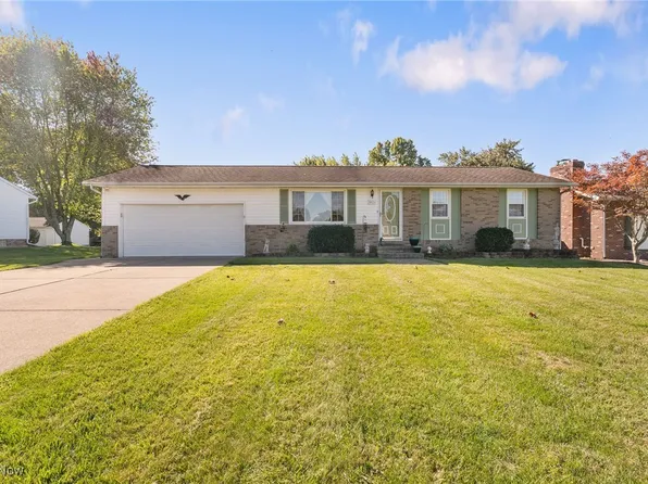 5626 Valerius St SW, Navarre, OH 44662