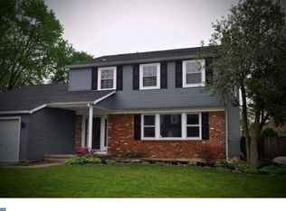 828 Cotswold Rd, Somerdale, NJ 08083