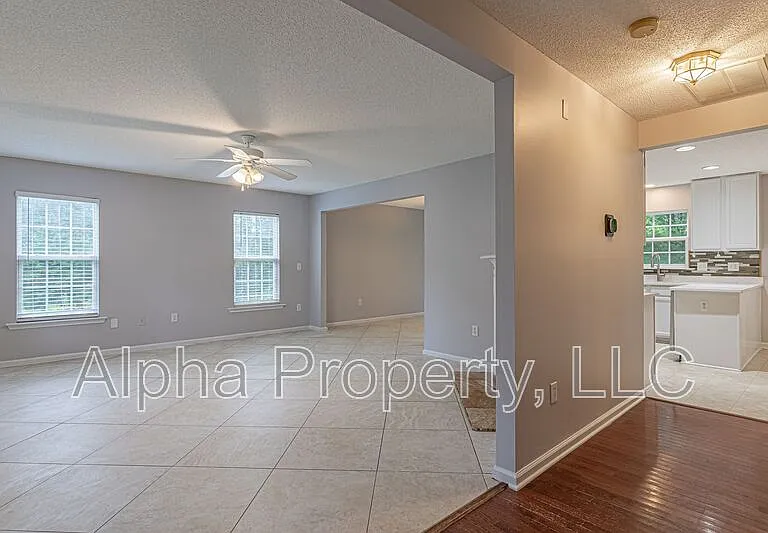 736 Bent Hollow Ct — Photo 4