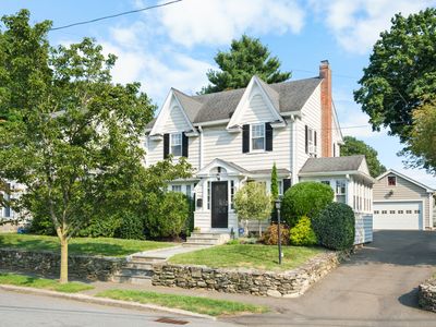 25 Brookfield Avenue, Fairfield, CT, 06825
