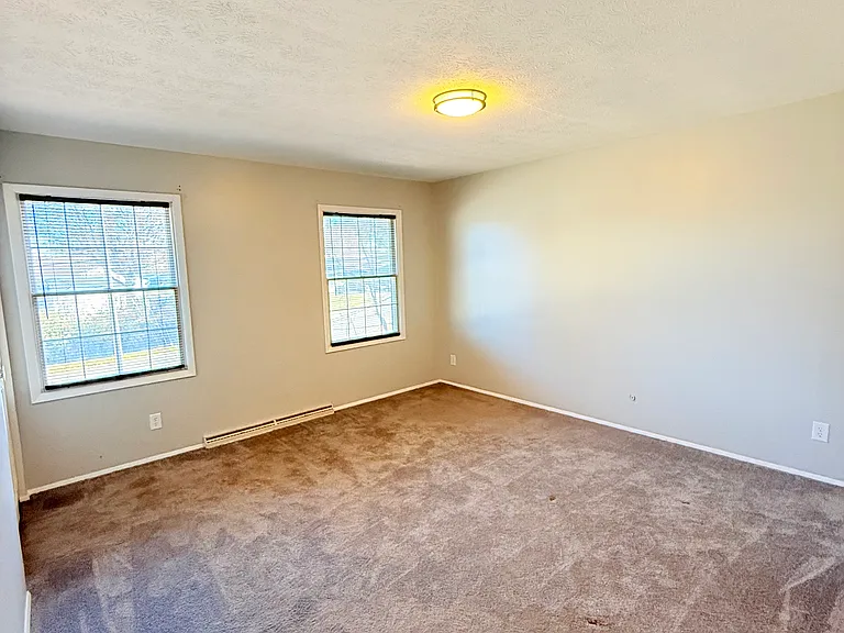 4272 Lorwood Dr — Photo 8