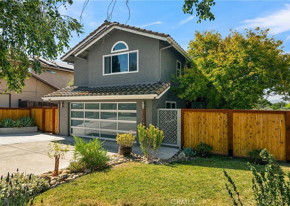 1st image of 1519 Las Brisas Dr