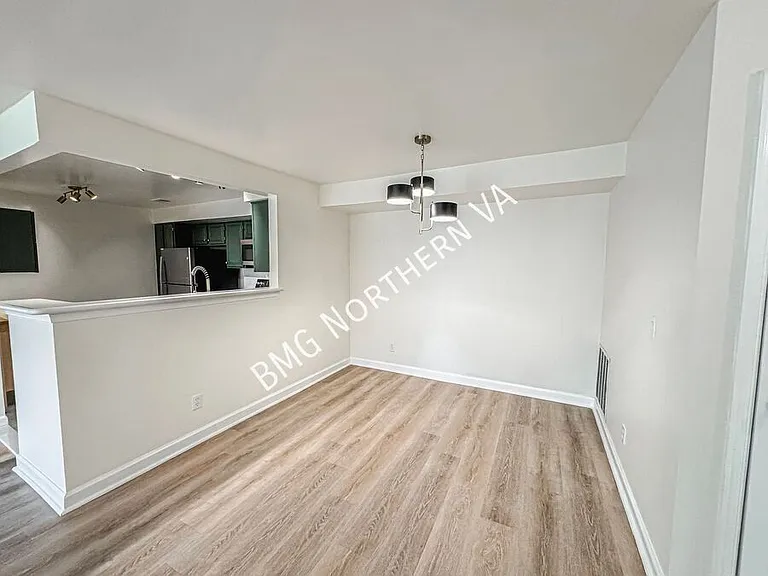12005 Ridge Knoll Dr #10 — Photo 10