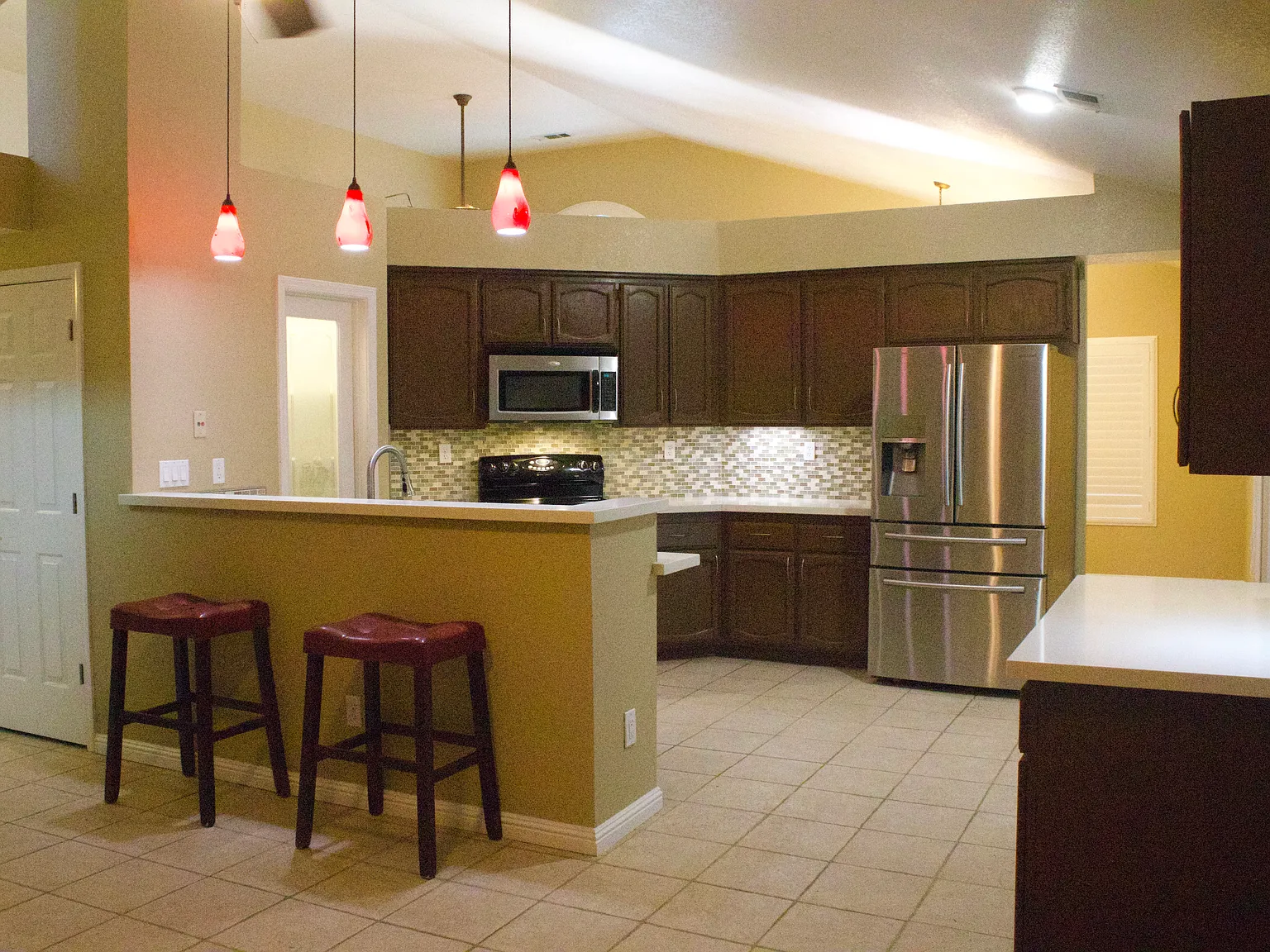 3 bed, 1661 sqft, $3,200 — Photo 4