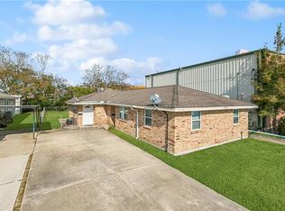 106 P St, Belle Chasse, LA 70037