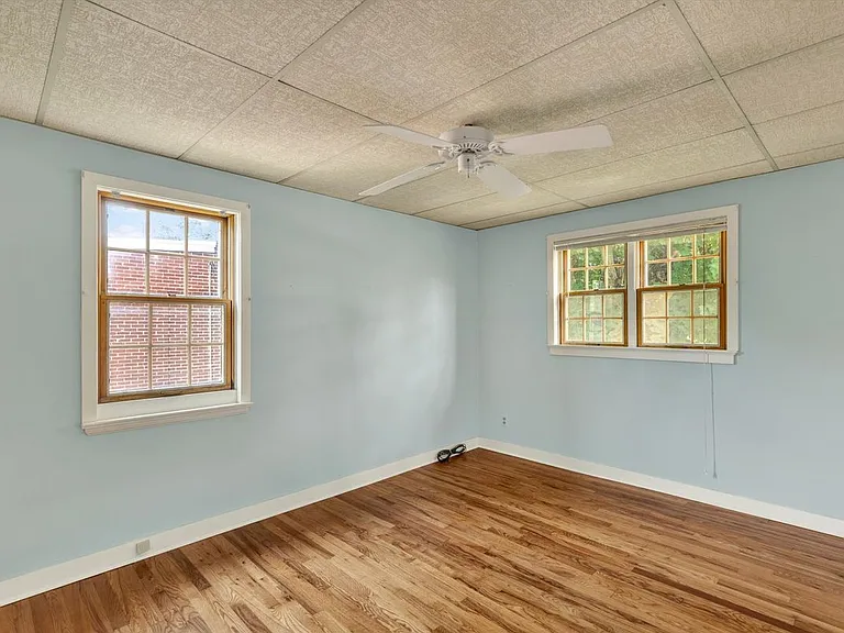 729 Skyline Dr — Photo 12