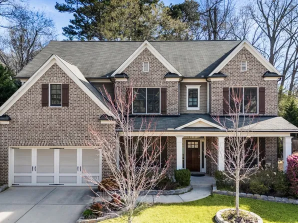 1106 Garner Creek Dr, Lilburn, GA 30047