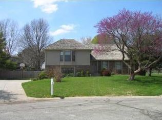 1205 NE Locust Ct, Blue Springs, MO 64014