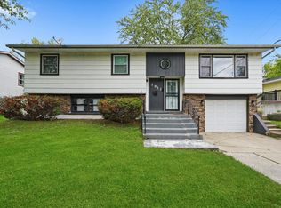 1913 218th Pl, Sauk Village, IL 60411