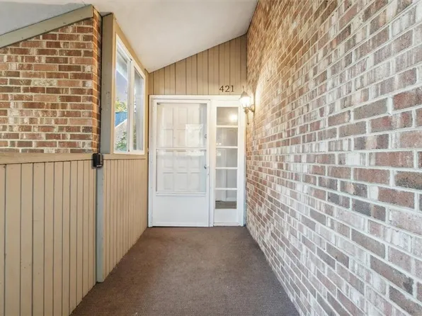 376 Merrimac Trl APT 421, Williamsburg, VA 23185