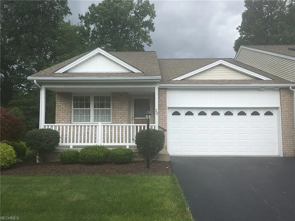 20 Eagle Pointe Dr photo 1
