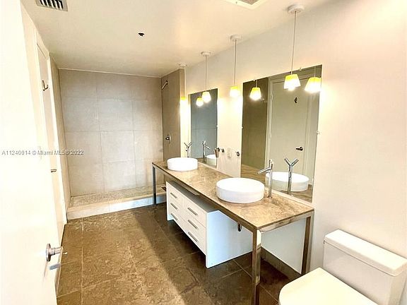4th image of 465 Brickell Ave APT 4906