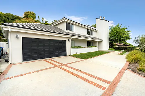 3824 Malibu Country Dr Photo 1