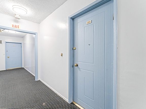 5th image of 6251 Coldwater Canyon Ave Unit 202