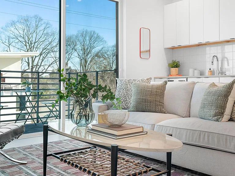521 Mangum St #33 — Photo 3