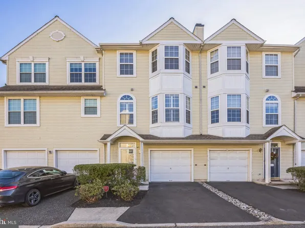 8102 Cypress Ct, Palmyra, NJ 08065