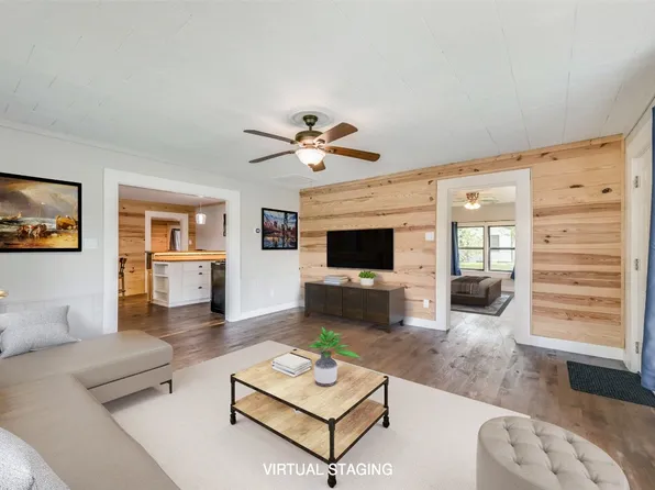 301 S Patterson St, Campbell, TX 75422