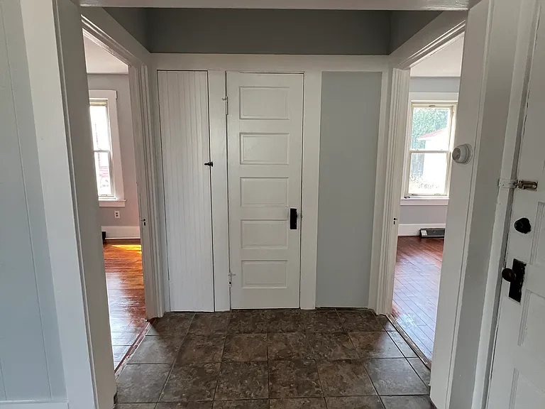 353 Broad St #1 — Photo 6