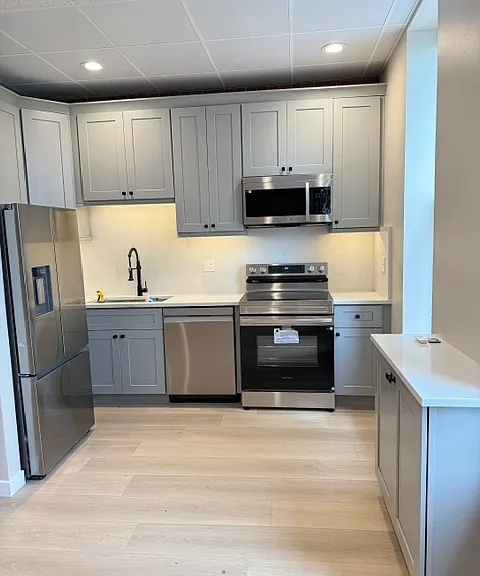 64 1/2 Lincolnway #B — Photo 4