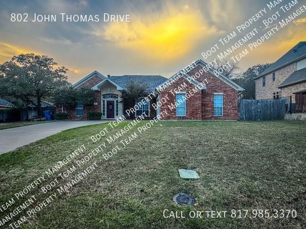 802 John Thomas Dr