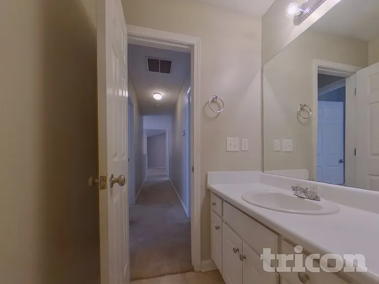1619 Spring Hill Ct — Photo 14