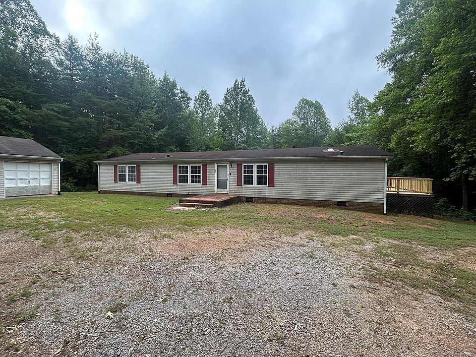 1st image of 830 Weaver Rd
