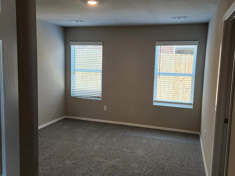 2448 N Raven Ln — Photo 14