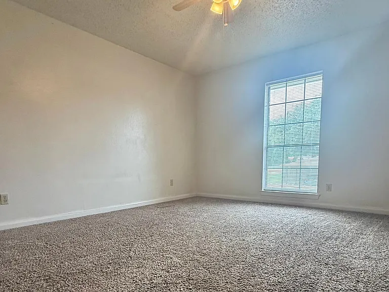 1717 Shely St #D — Photo 10
