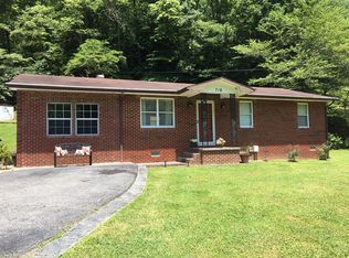 718 Forest Hills Rd, Forest Hills, KY 41527
