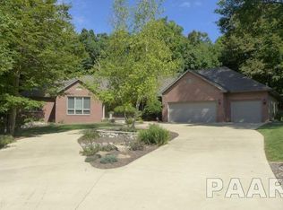 901 Bayside Cir, Metamora, IL