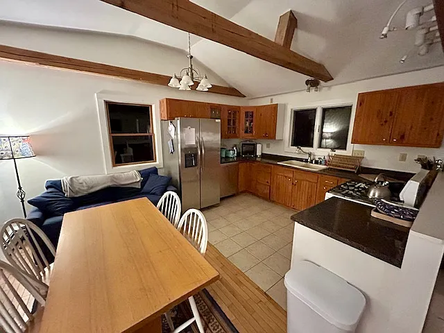 19 Union Ct — Photo 4