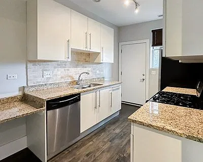 2 bed, 850 sqft, $2,850 — Photo 3